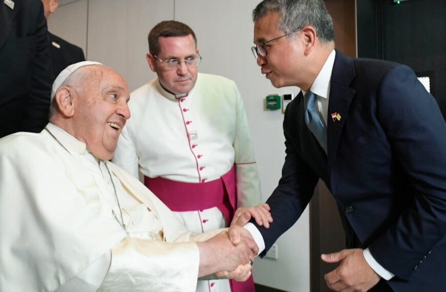 Pope Francis ò (45) boq waboq Apostolic journey dvbùshvng zaqlè tvrà làngdø̀m móngdàn íwe Singapore móngdàn kèní shaq shaqwa pàmvràcè vtoò we