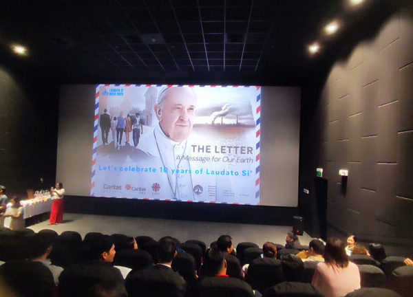 Svrabín Koqkvm Francisò “The Letter” Kà vgo í Laudato Si svng mvtushì we shøptan Hang vngvt tiqlòng Yangon taq dvtanshì we