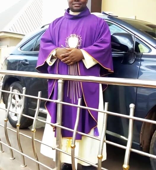 Nigeria móngdàn taq Catholic shvrúngshú tiqgǿ shvt vhǿm bǿà we