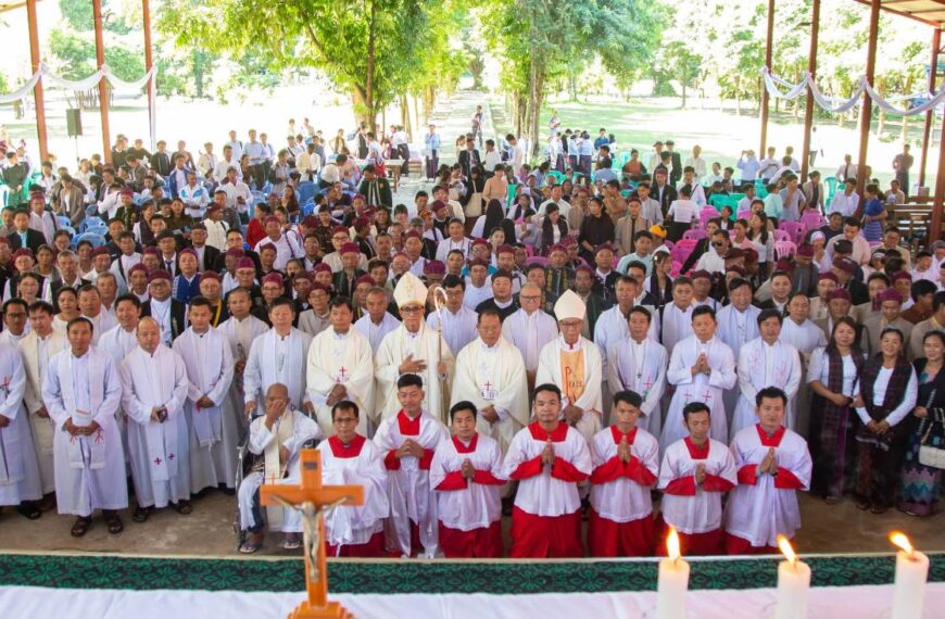 Myitkyina Sasvna, Vdùng Gvray bvnlì taq dvzaqshì we mòngkà Svra/ mèrì dvpat Jubilee bóy wáàò we shvngka