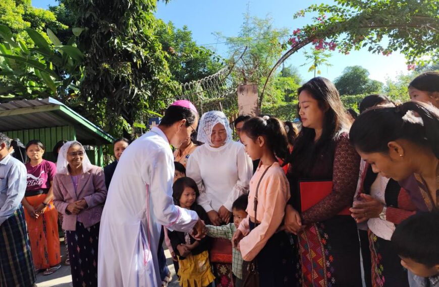 Myitkyina Svsana Svrado John Mung Ngaw La Sam Lekon Shvngømré vsvng rì nvng vhøm we