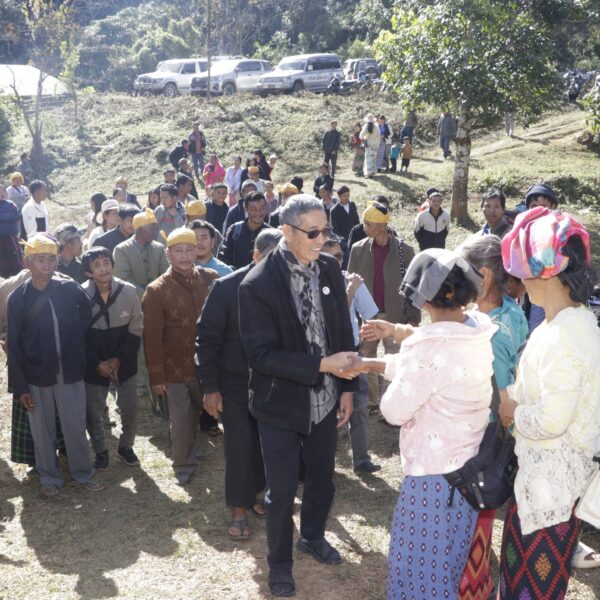 Bishop Paul Grong ò màná dømrø lóngdøng kvt vjúrøt kùng wáshì bøì we