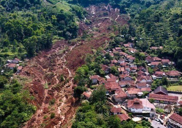 Svrabín Koqkvm nø Nvmshvr Tìni tut Asia móngdàn vtì dàm vhø’mò mongzøngcerì dvpvt vjúrøt dvbvng we