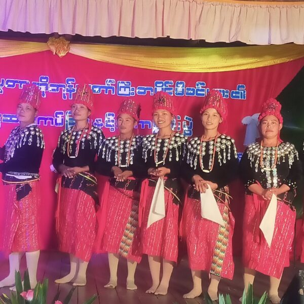 ပထမကြိမ် ပူတာအိုဘုန်းတော်ကြီးတပိုင်ရှိ မိခင်များ၏ အလှူငွေဆက်ကပ်ခြင်း နှင့် အကပြိုင်ပွဲ