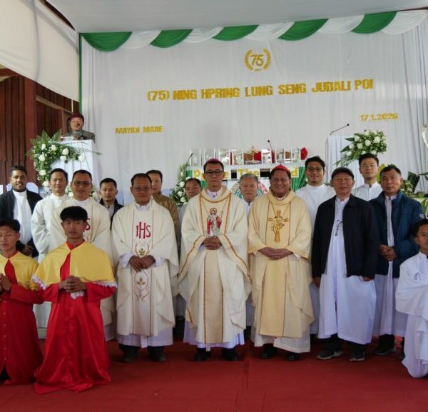 Shvngømré ri høqowe (75) nøng gøm Jubilee Boy wao we