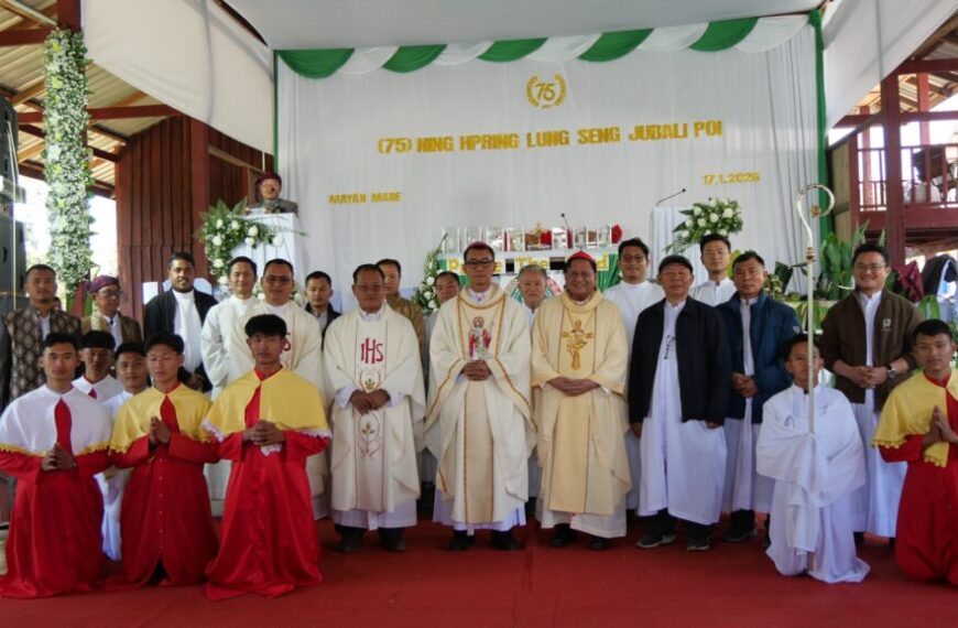 Shvngømré ri høqowe (75) nøng gøm Jubilee Boy wao we