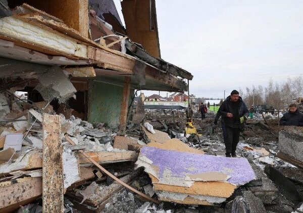 Mòngzø̀l lv́m tvrà nø vchvk mvdø̀ng tvrà tiqlòng íráì nø̀ bv̀nlì tvrà dang rì nvng singnø̀ kàciqrì gv́l ràwe dang dvtú we