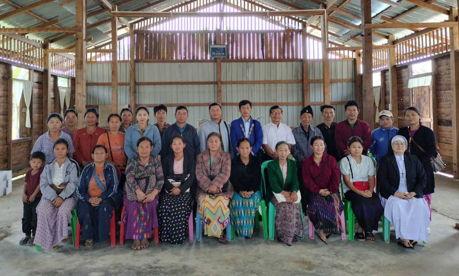 RVA Rawang ကိုနားသောတဆင်ကြသောပရိတ်သတ်များနှင့်​ တွေ့ဆုံမှုပြုလုပ်ခြင်း