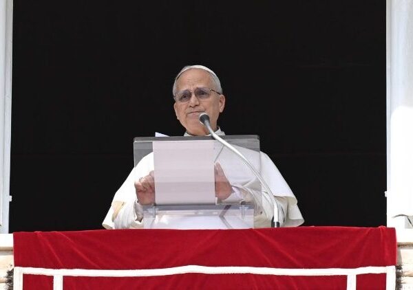 Kámnøt tvrà wawe nø mònggv̀n vsvngrì mvdàm zitnøt vtáā we