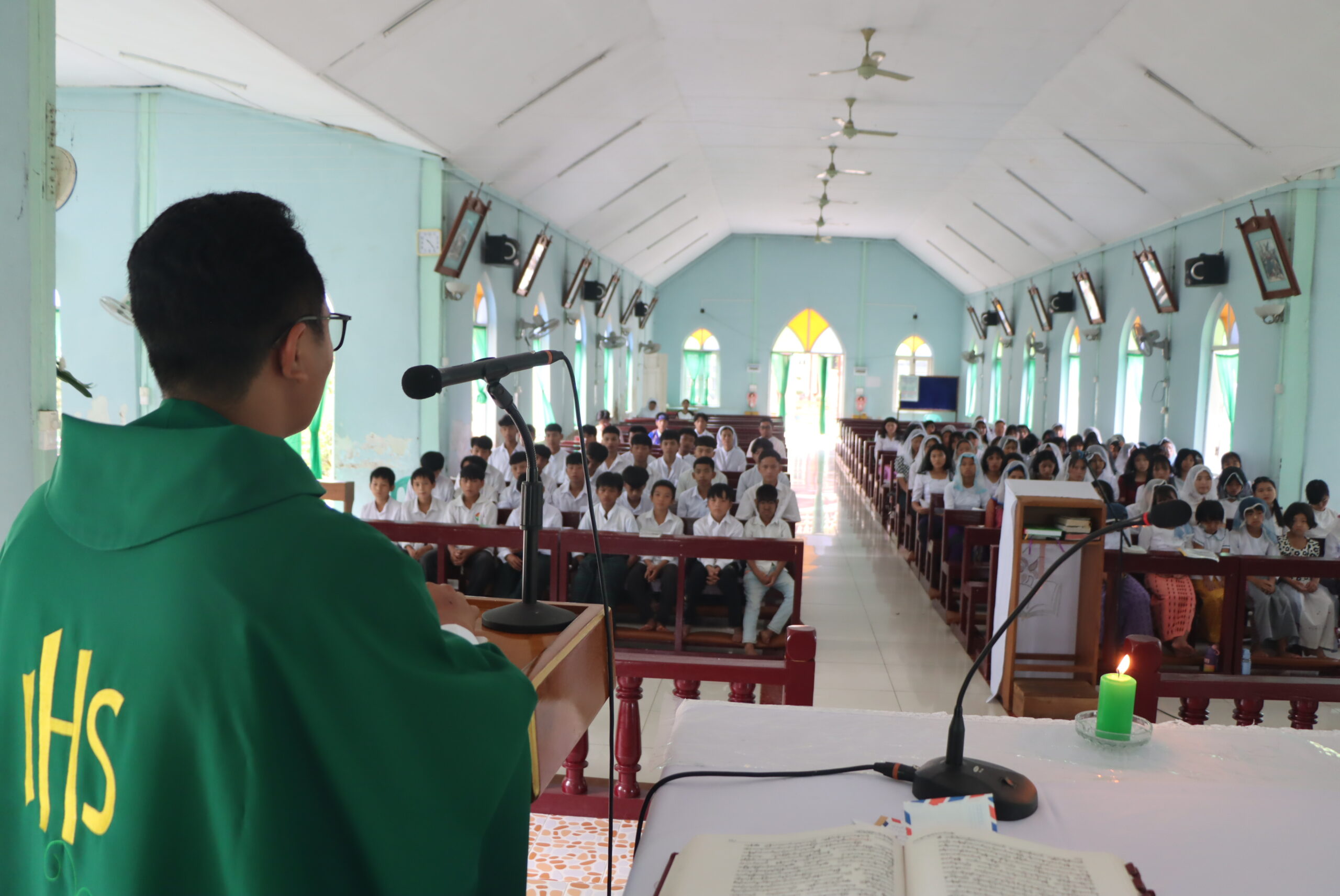၂၀၂၆-၂၀၂၇ ပညာသင်နှစ် ပူတာအိုဘုန်းတော်ကြီးတပိုင် ဘော်ဒါကျောင်းသား/သူများ၏ နှစ်စ တစ်ရက်တာ ဝတ်စောင့်ခြင်း။