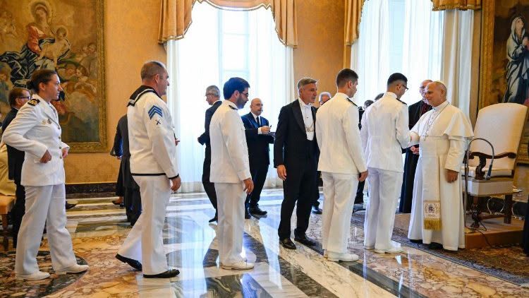 Gvray yv́ngkèní pvlàcè kù:ngà lushàì nø tasv̀ng mvkok roqvr kelv́m wàì