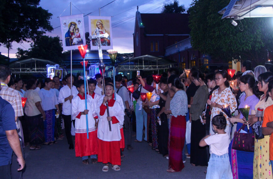 Myitkyina St.Columban Noqngøm chøm taq Shiqshàn we dang Mary òbóy wa we