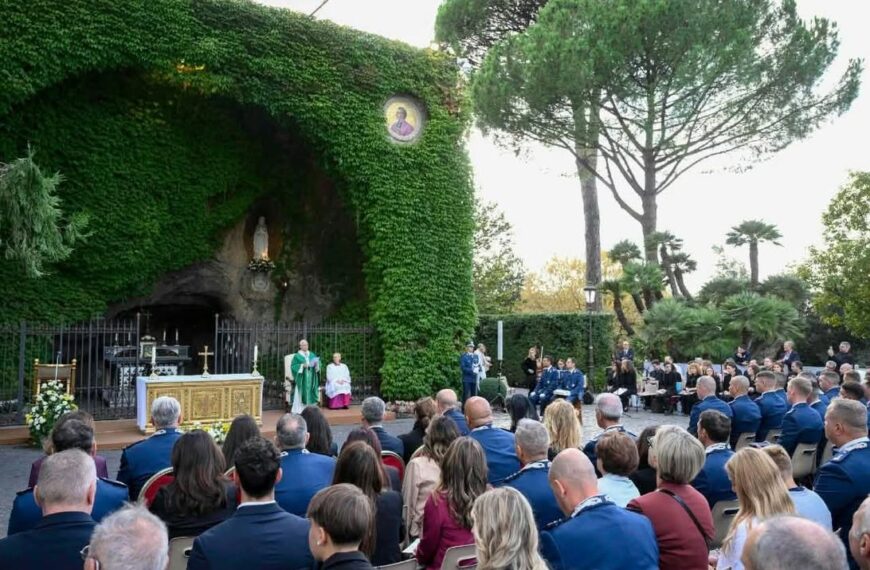 Pope Leo XIV taqkèní Vatican móng gvr cìl dvp dvpvt Missa vjúrøt núngkùng wáāò we