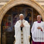 Pope Leo XIV nø àngò shiqshv̀n tvrà dvpvt Assisi myuq svng dìlv́m dvbùshv̀ng zaqlè tvrà svng nvr bǿà